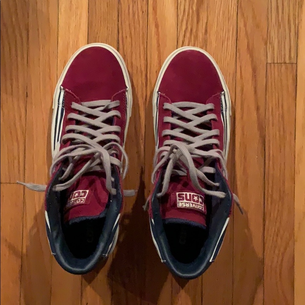 Converse - Picture 2 of 3